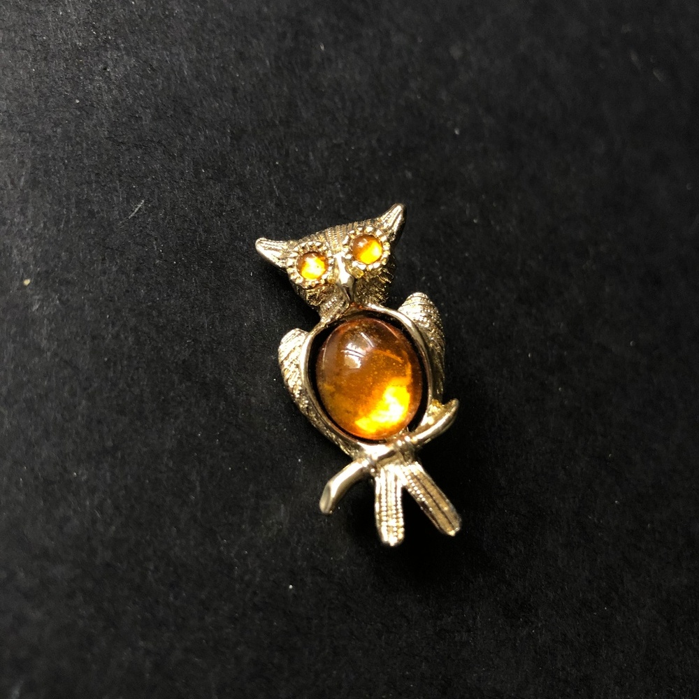 Vintage Jelly Belly Owl Pin/ Amber Colored Brooch